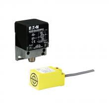 Eaton E52-16QS04-B05 - RECT IND PROX 3W DC PNP 5M CABLE